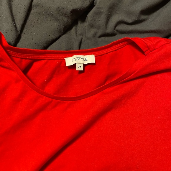 Lot of Red Tshirts - Picture 2 of 5